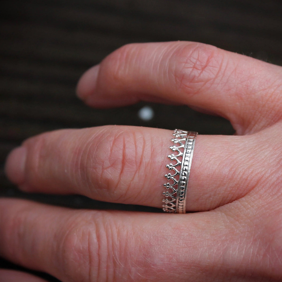 Crown Ring in Sterling Silver With Dainty Dot Border