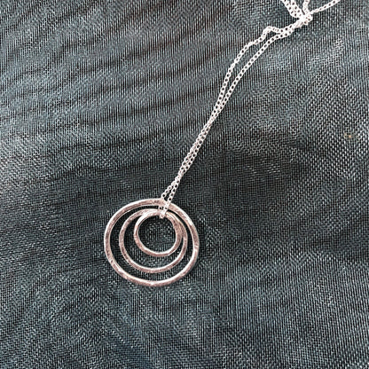 Three Circles Necklace in Silver