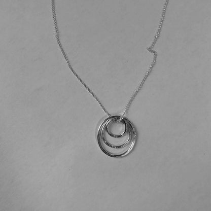 Three Circles Necklace in Silver
