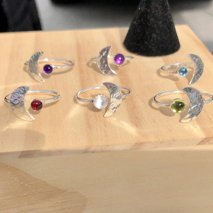 Moon Ring with Stone in Silver adjustable